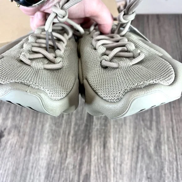 *Yeezy | 450 Cloud Sneaker Stone Flax Size 10 - Picture 13 of 15